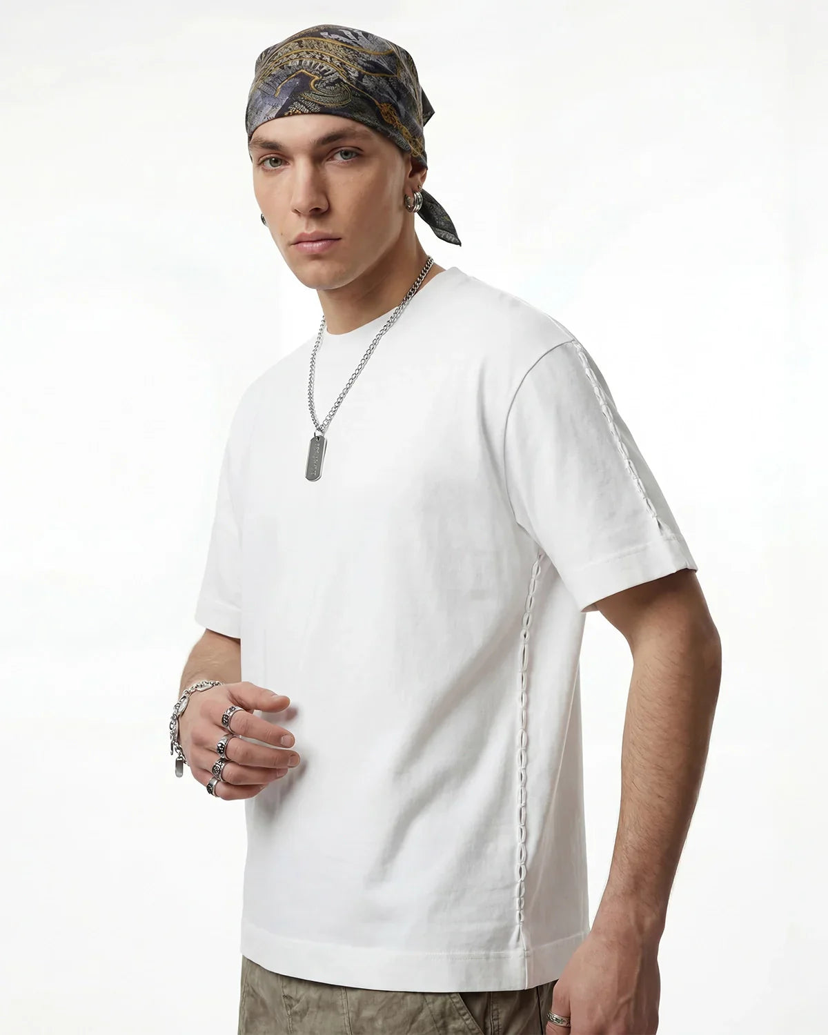 T-shirt respirant rafraîchissant avec détails de surpiqûres