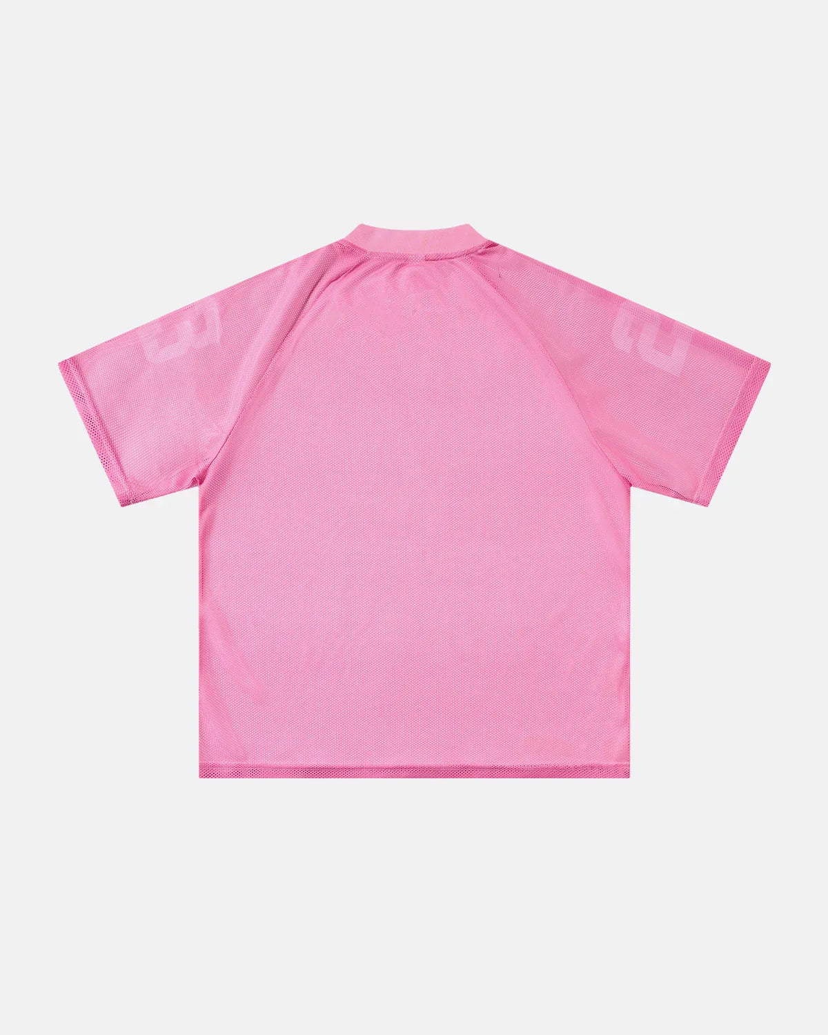 Camiseta de malla rosa con el número 23