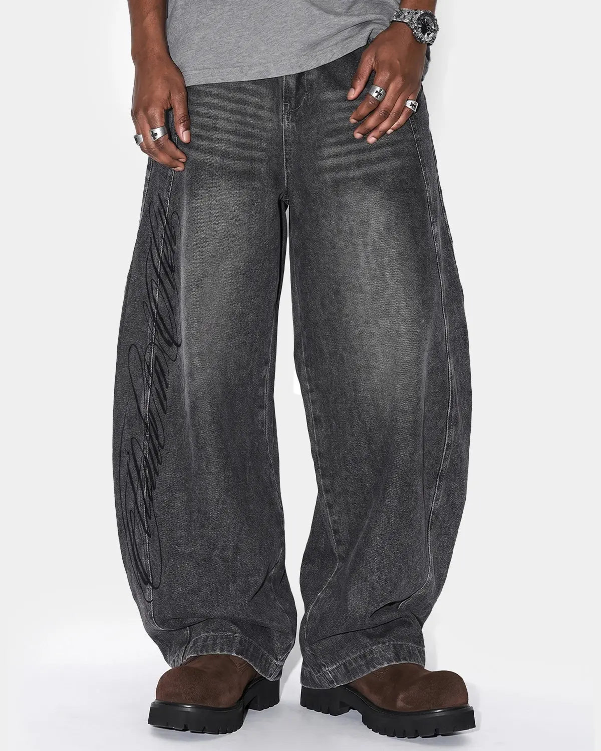 Script Graphic Washed Barrel Jeans