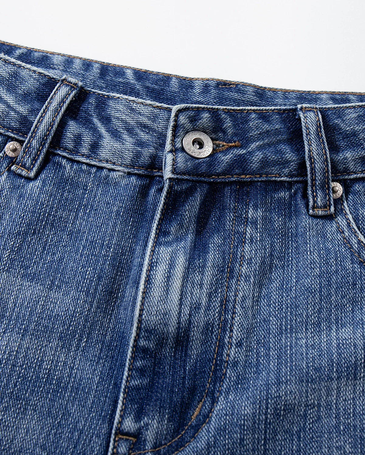 Cinch Back Distressed Denim Jorts