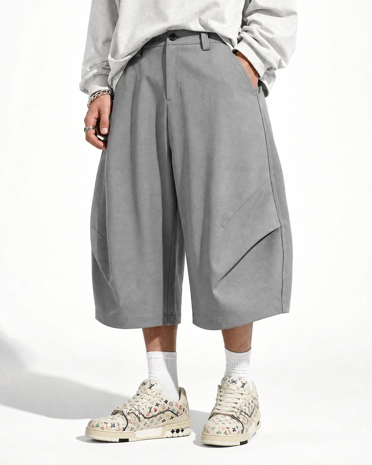 Pleated Barrel Tailored Bermuda Shorts