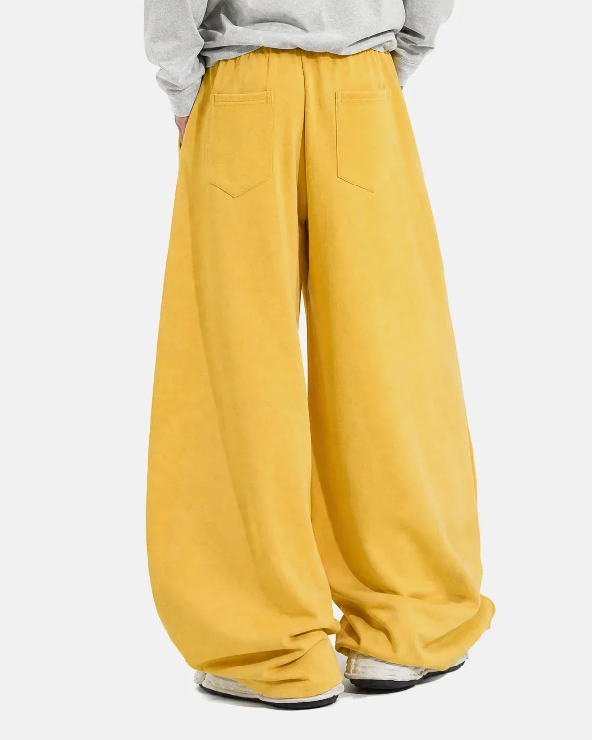 Star Graphic Barrel Sweatpants