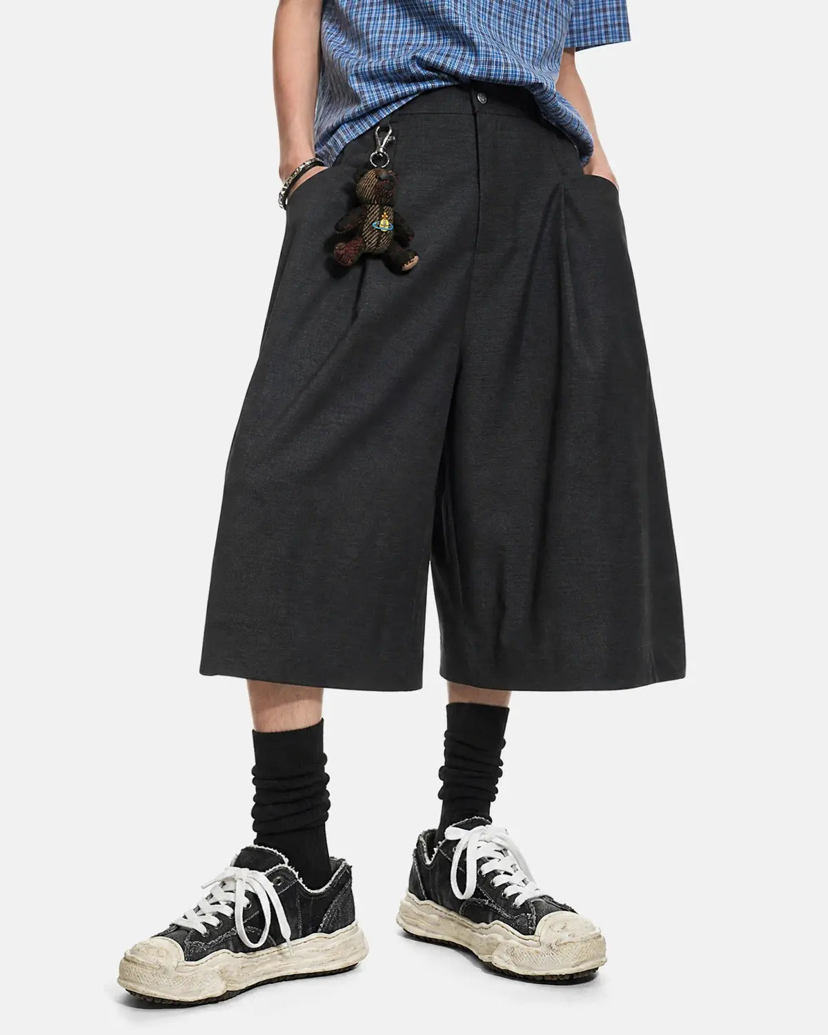 Pleated Wide-Leg Tailored Shorts