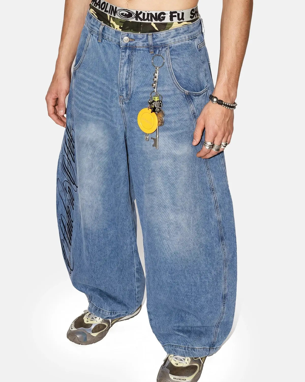 Script Graphic Barrel Jeans