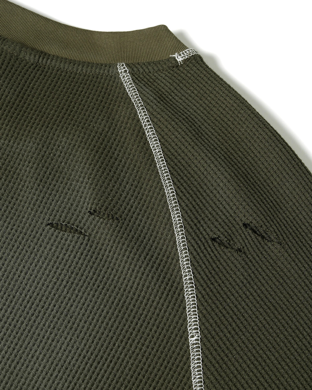T-shirt en maille gaufrée à imprimé script usé et déchiré