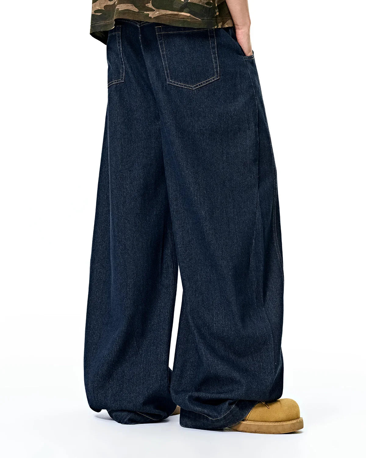 Raw Washed Barrel Jeans