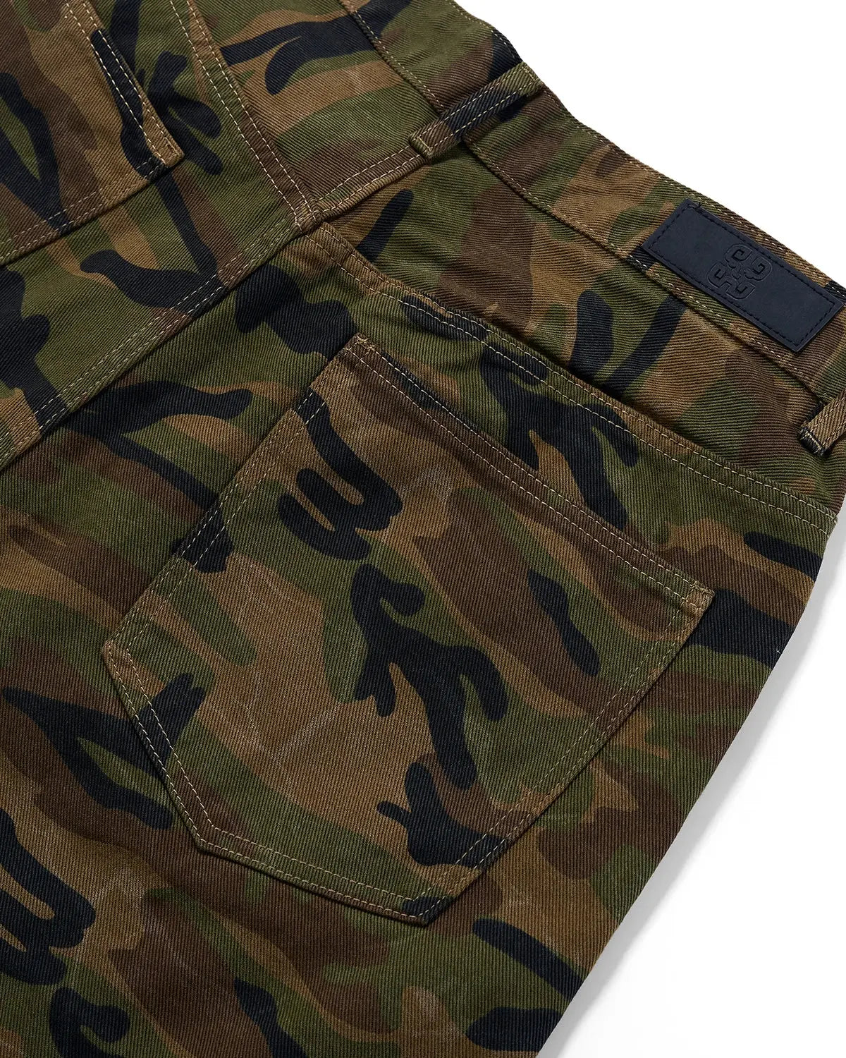 Metal Clasp Camo Shorts