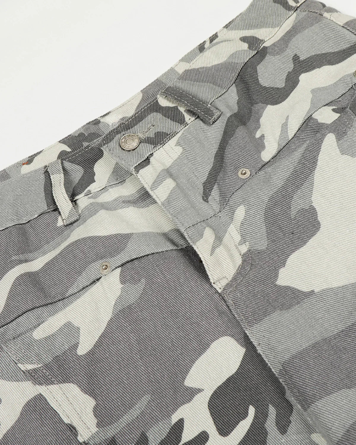 Multi-Pockets Barrel Camouflage Cargo Pants