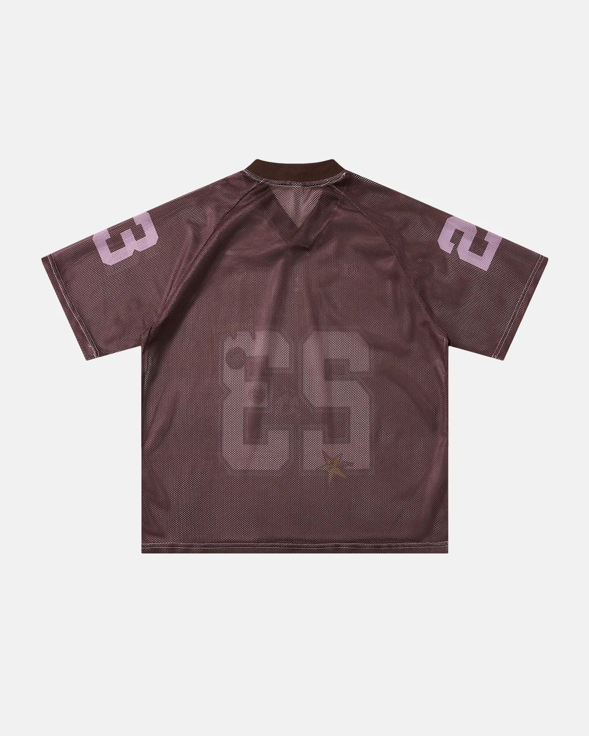 Camiseta de malla rosa con el número 23