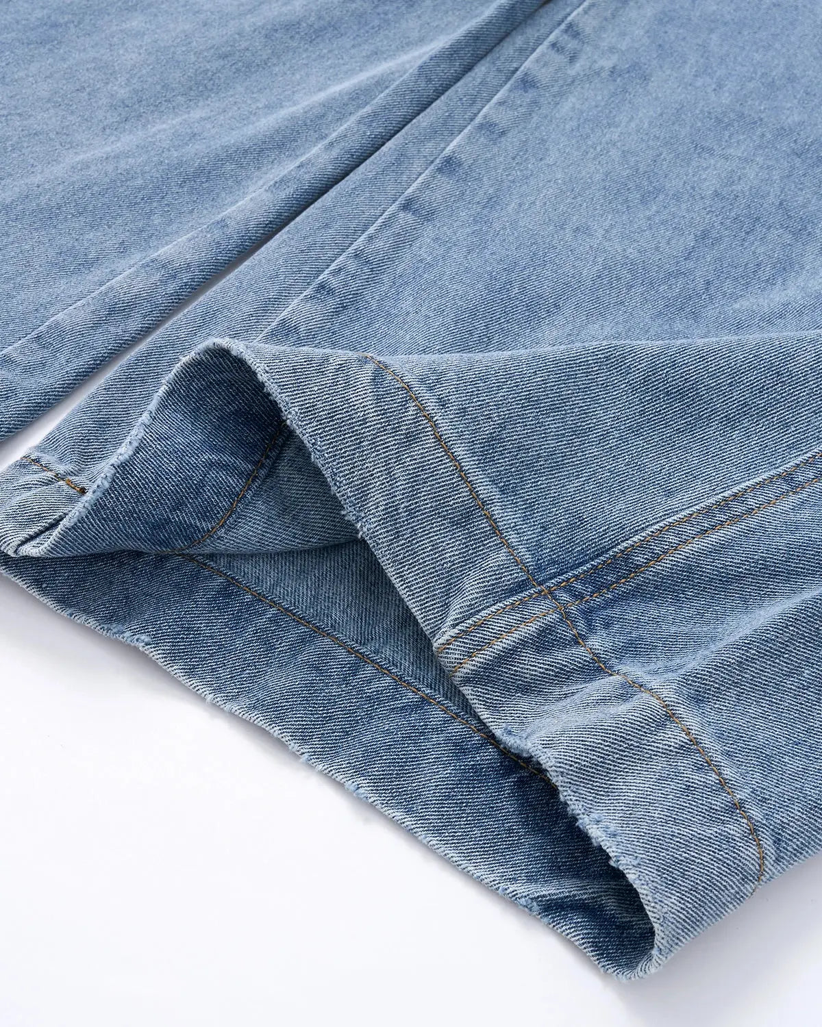 Script Graphic Barrel Jeans
