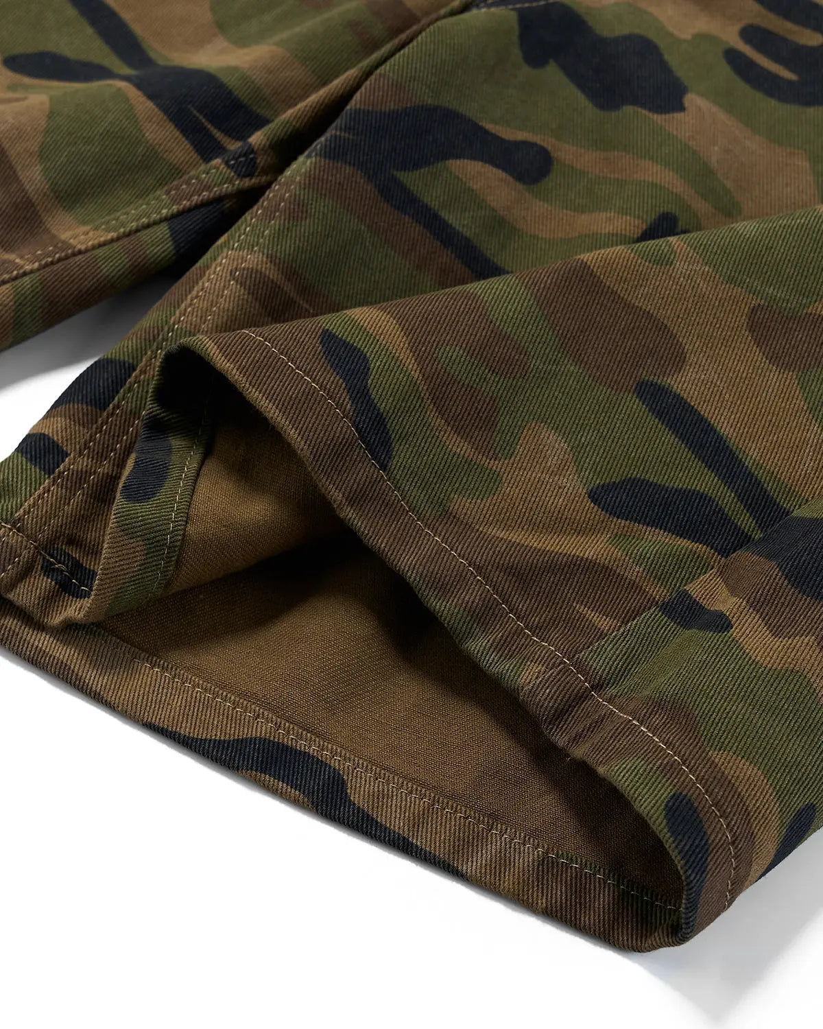 Metal Clasp Camo Shorts