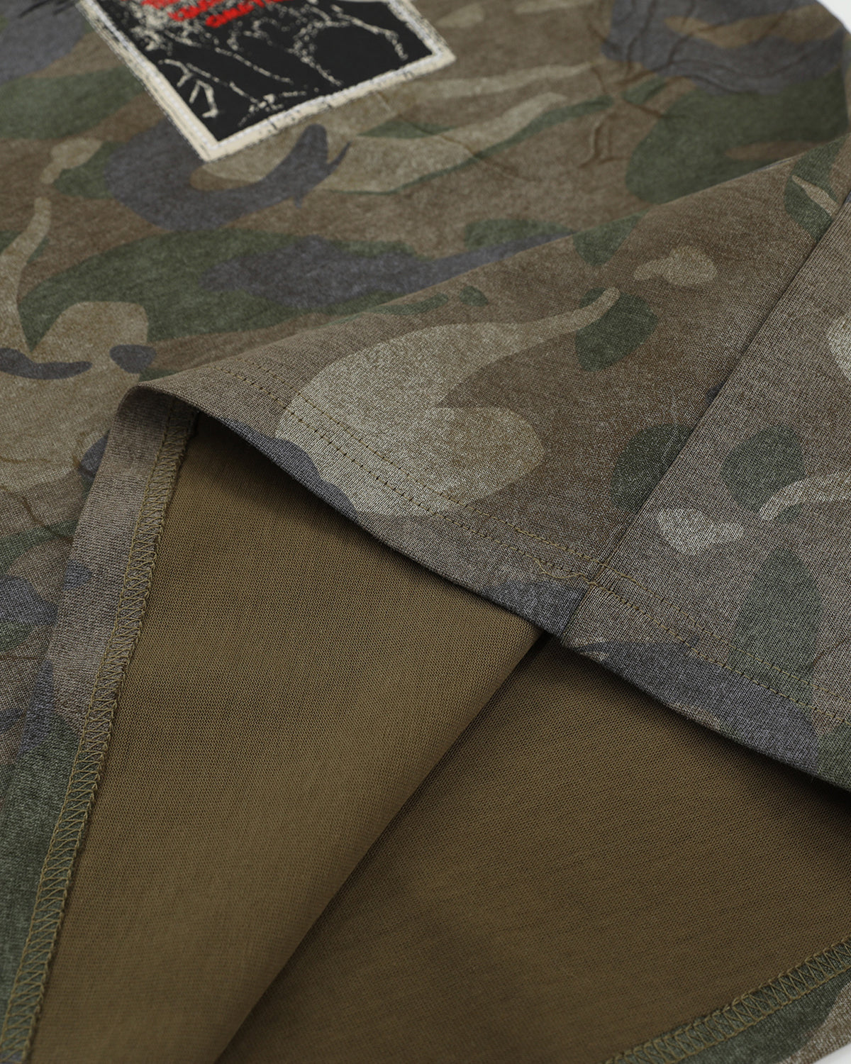 T-shirt graphique Vintage Camouflage à patch