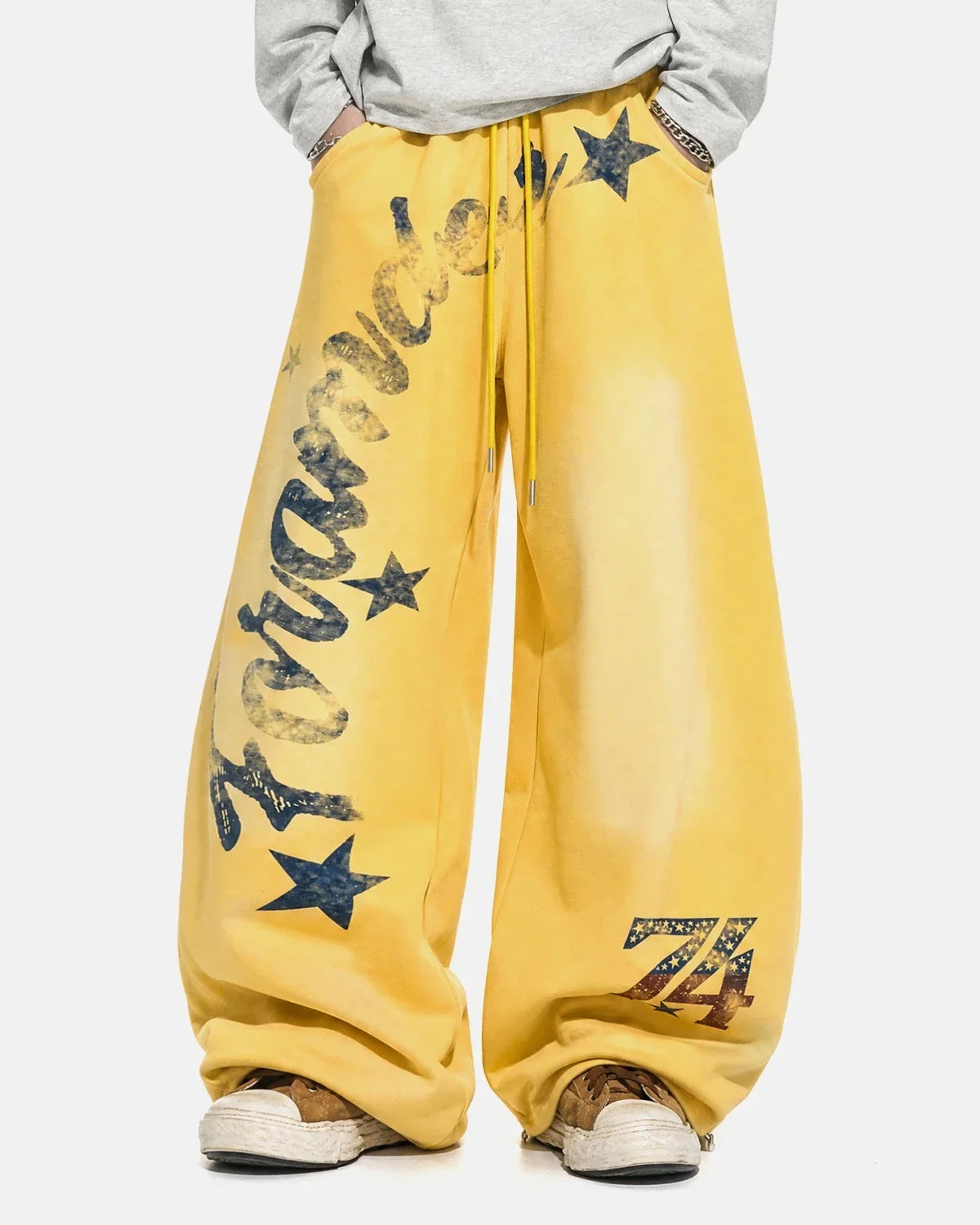 Star Graphic Barrel Sweatpants