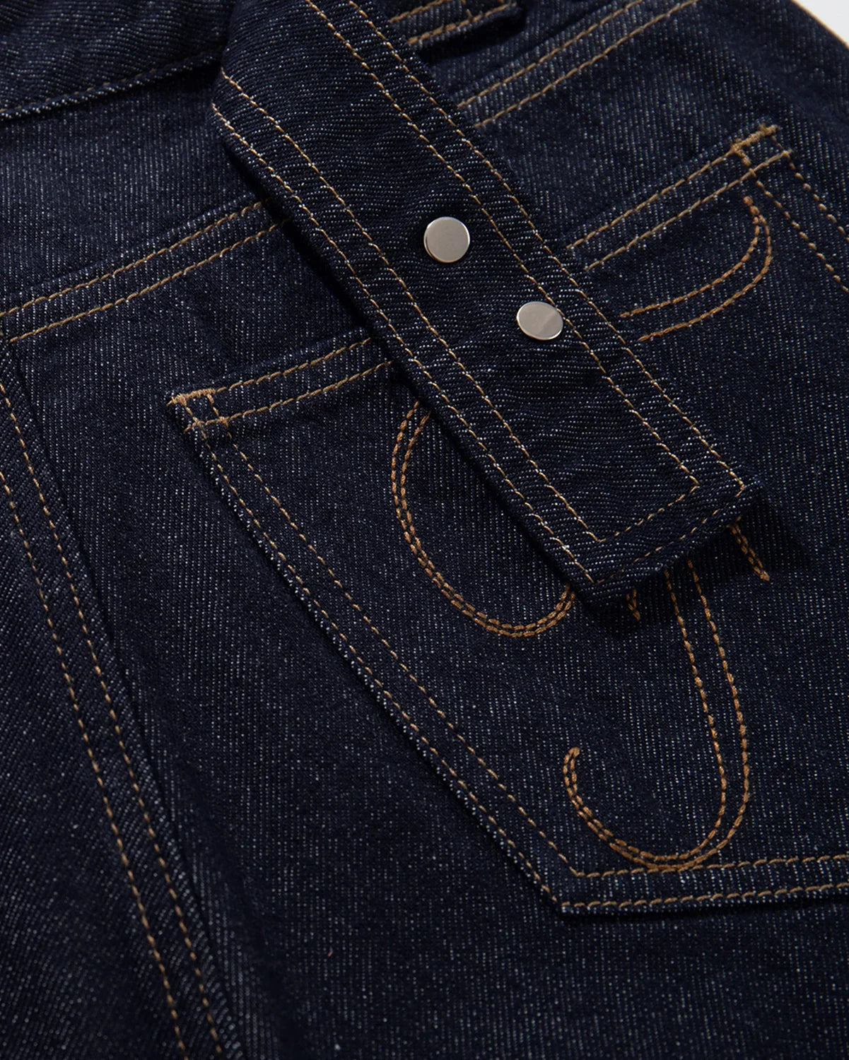 Cinch Back Baggy Denim Jorts