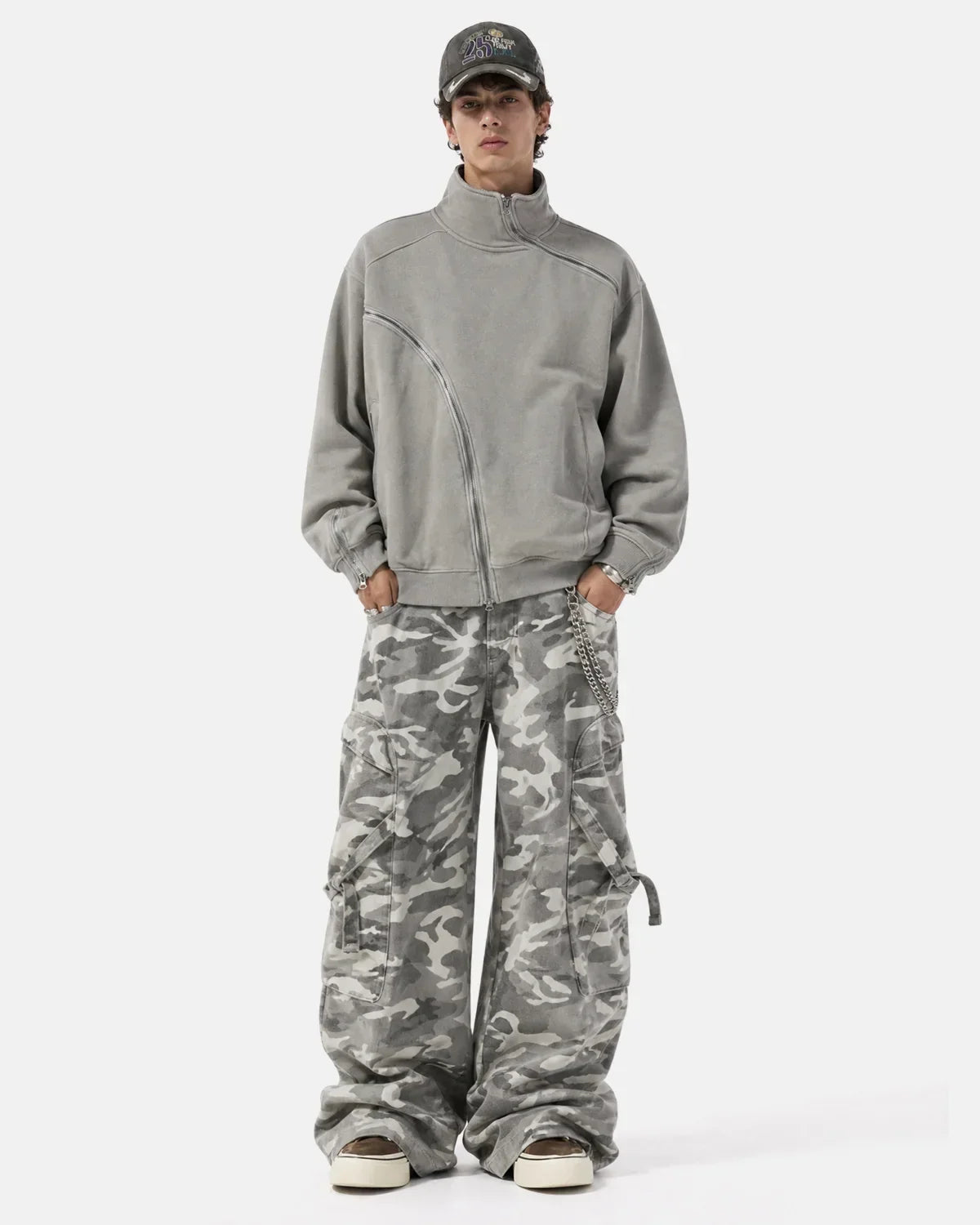 Sudadera lavada con cremallera asimétrica