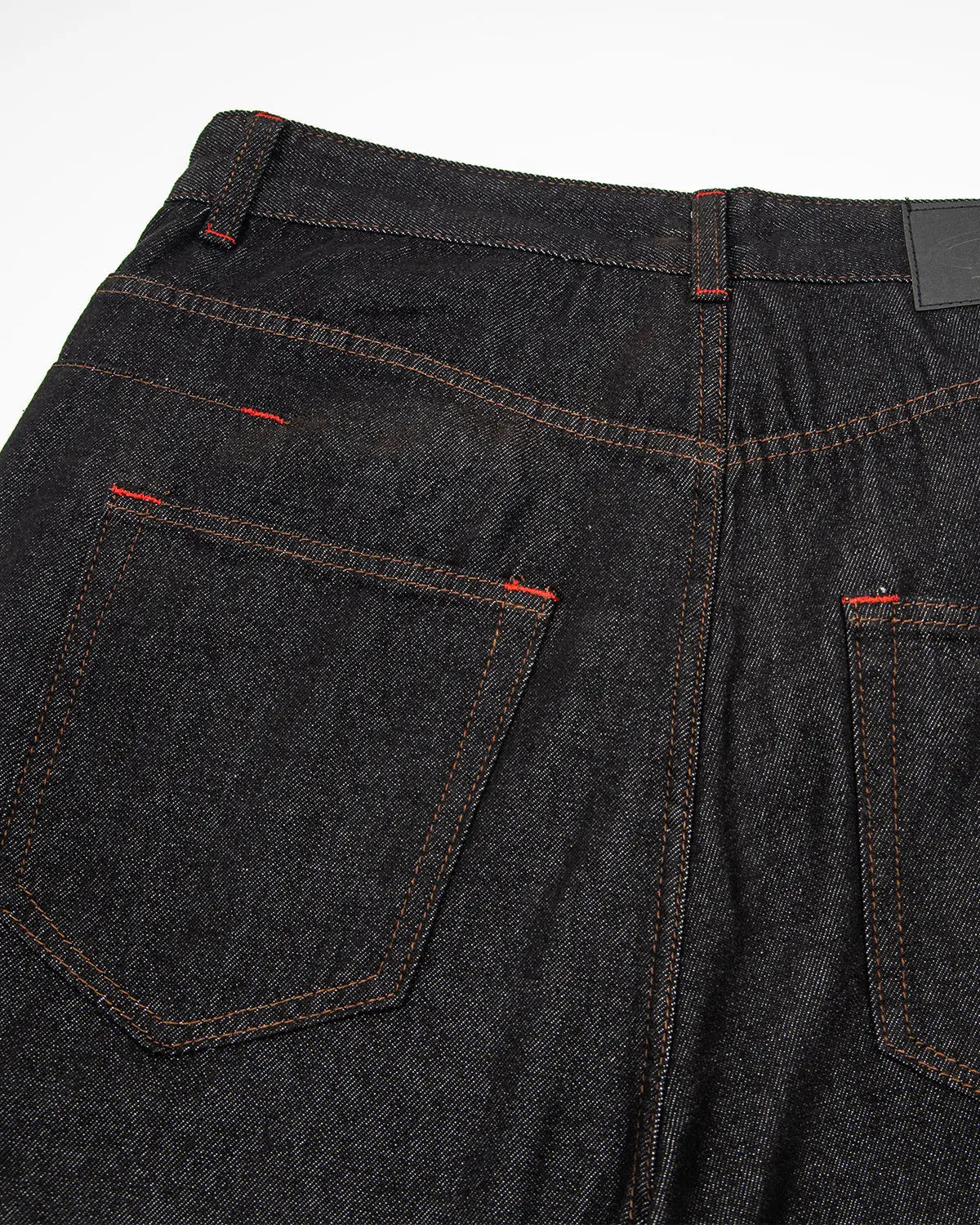 Asymmetric Buckle Raw Baggy Jeans