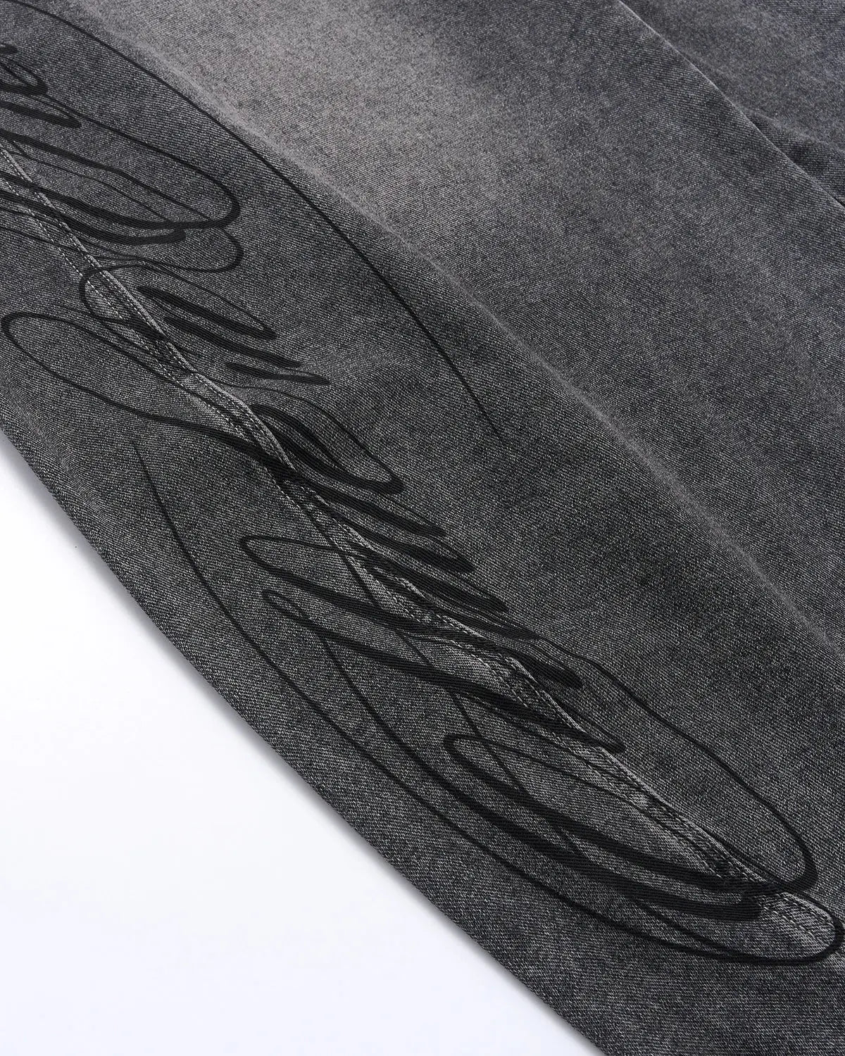 Script Graphic Washed Barrel Jeans