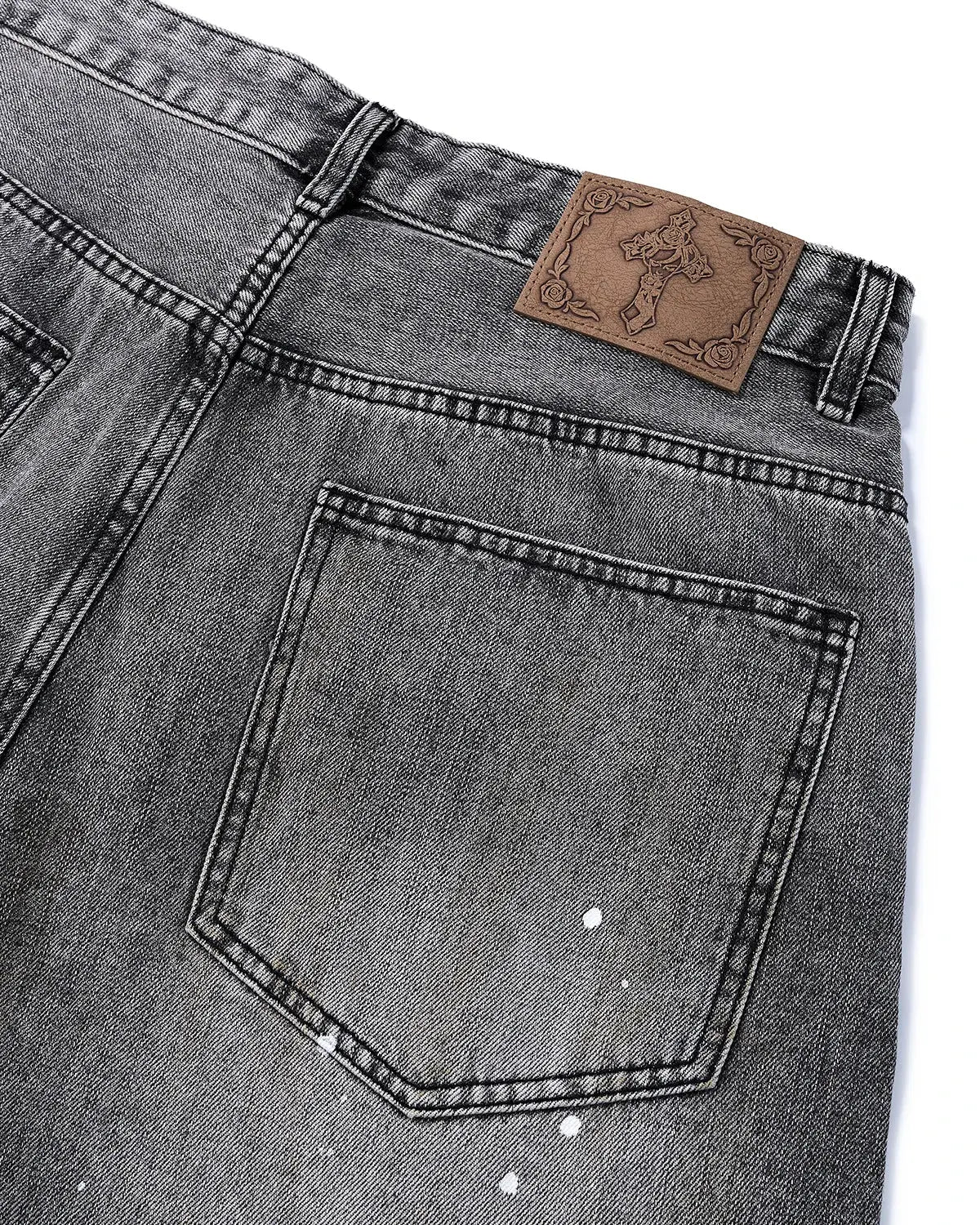 Metal Clasp Washed Barrel Jeans