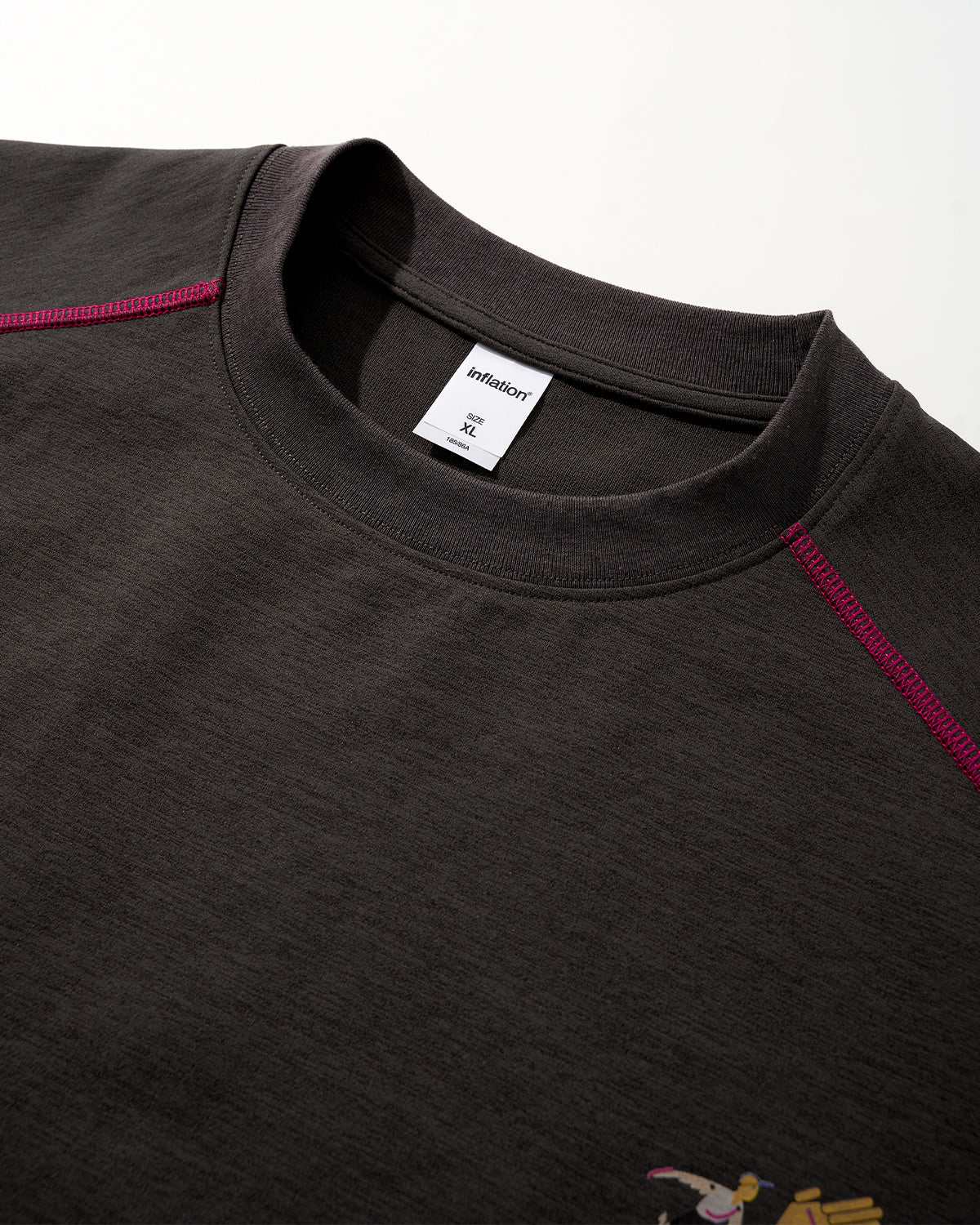 Contrast Stitching Graphic Tees