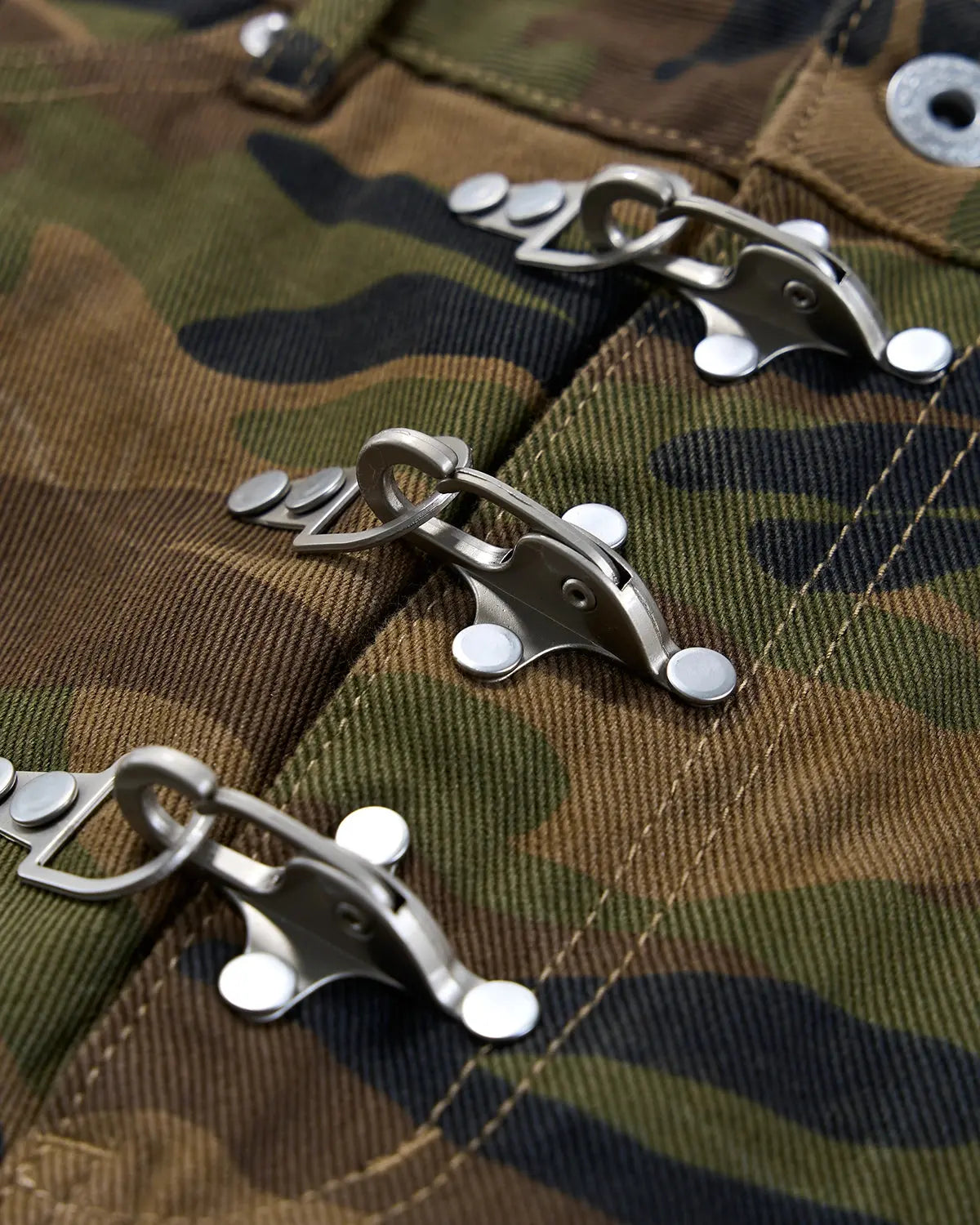 Metal Clasp Camo Shorts