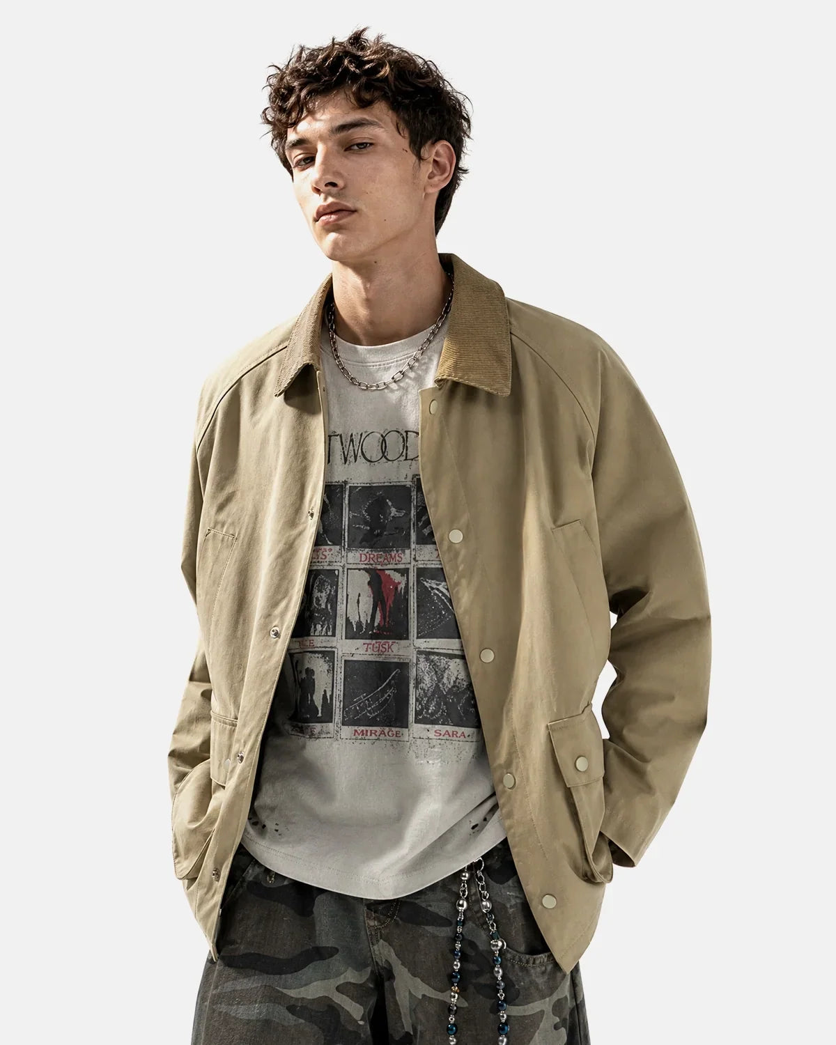 Veste boutonnée à poches utilitaires