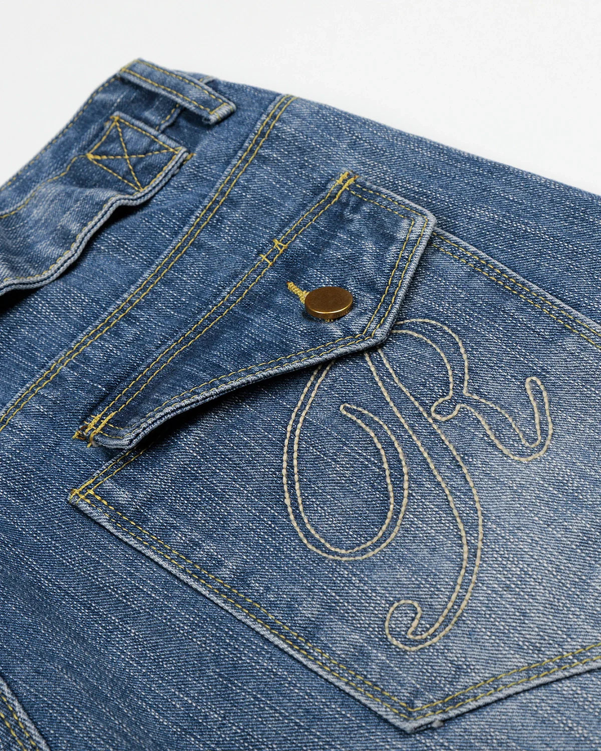 Cinch Back Bamboo Weave Long Jorts