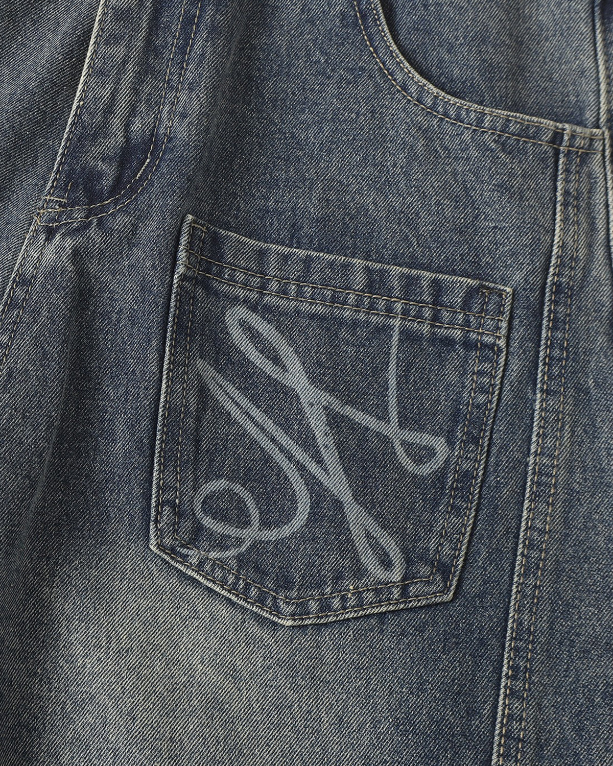 Multi-Pocket Baggy Barrel Jeans