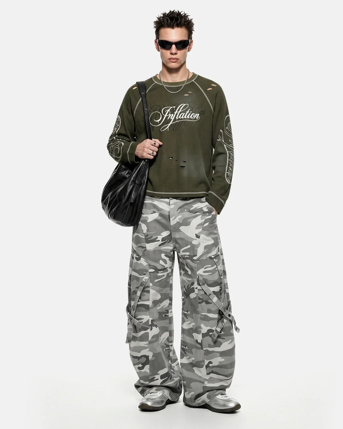 T-shirt en maille gaufrée à imprimé script usé et déchiré