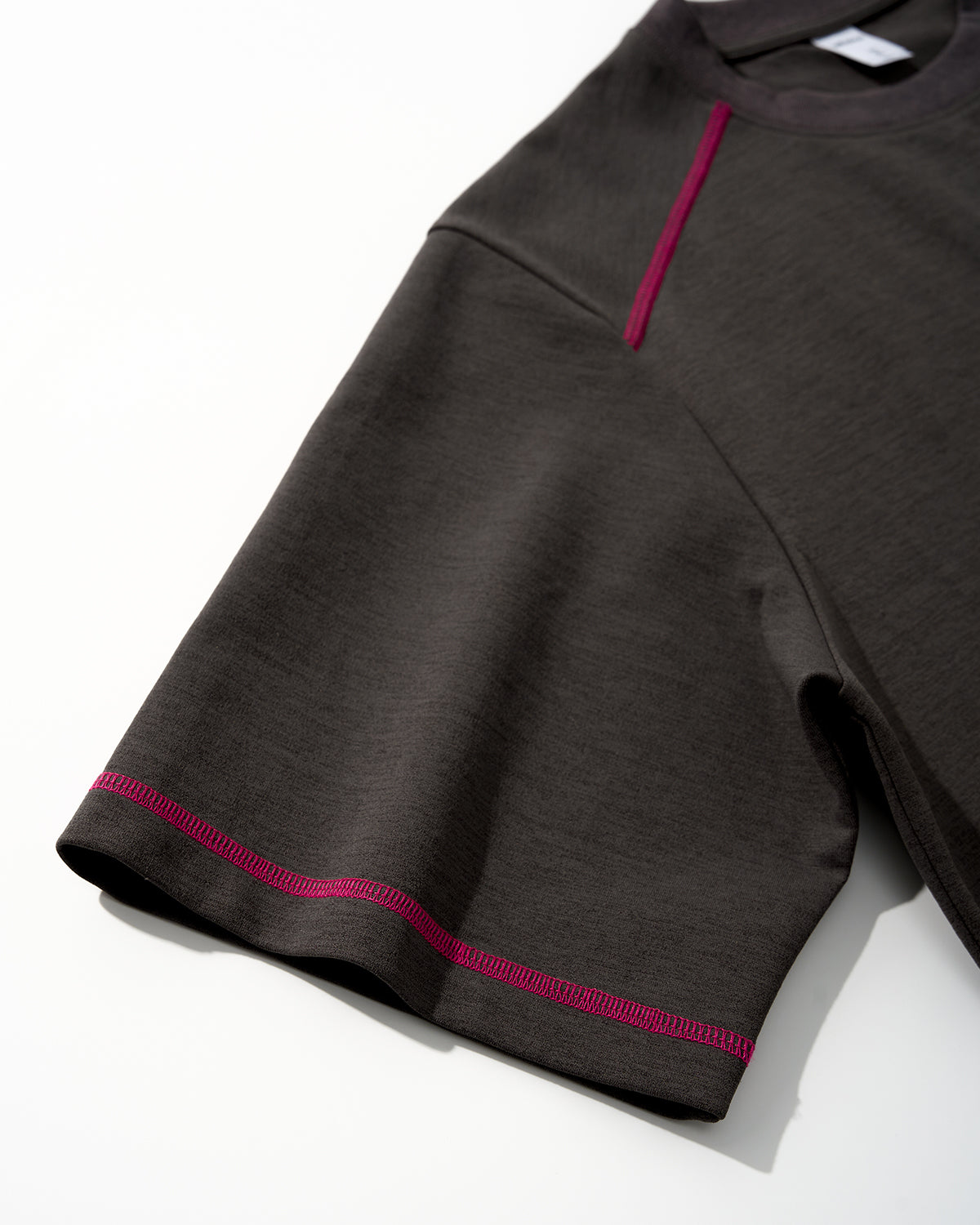 Contrast Stitching Graphic Tees