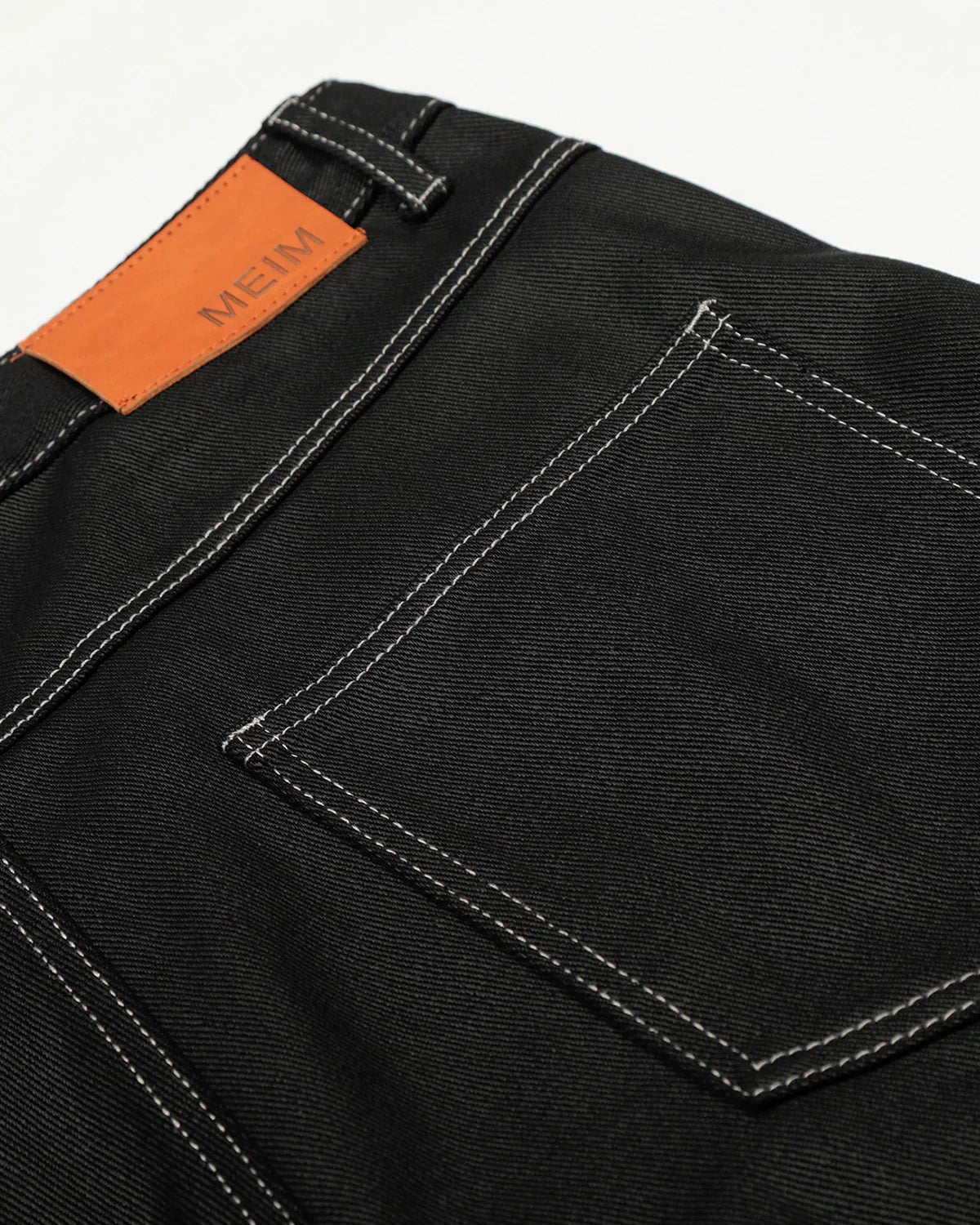 Letter Graphic Cargo Barrel Jeans