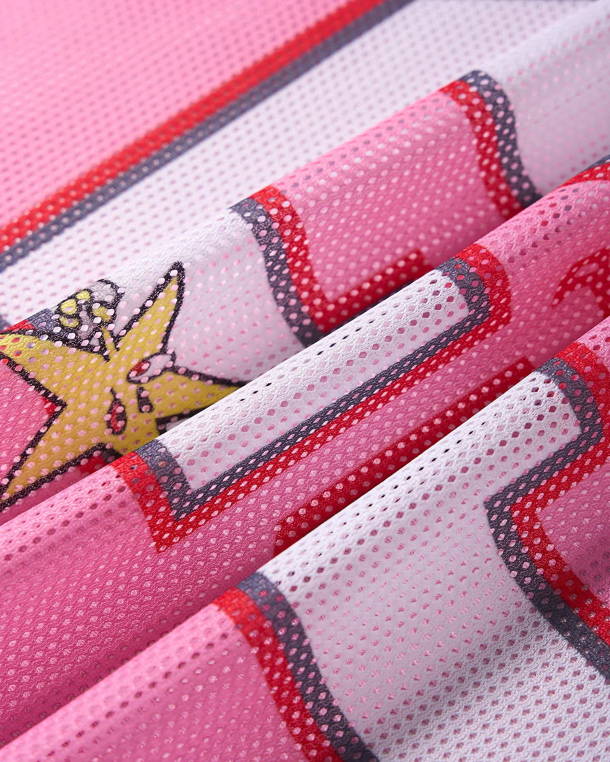 Camiseta de malla rosa con el número 23