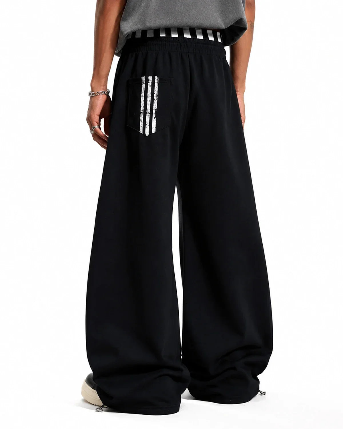 Striped Graphic Barrel Sweatpants