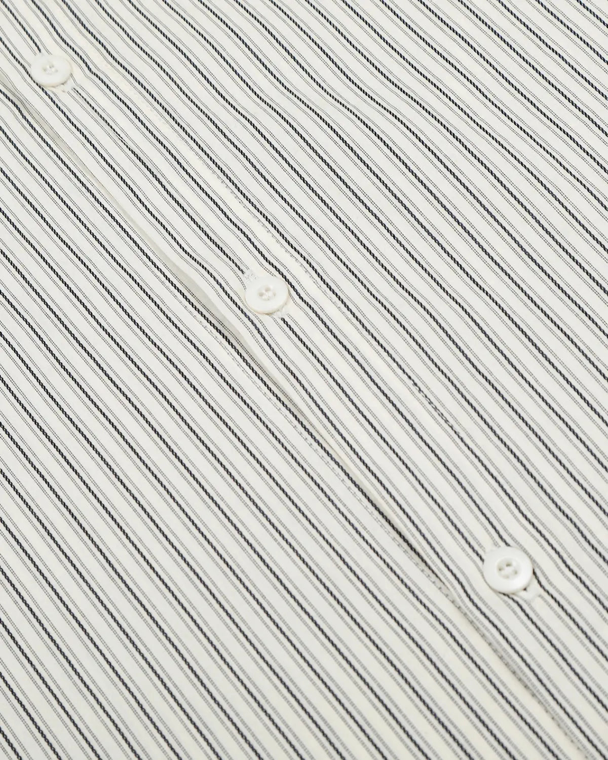 Chemise à manches courtes rayée avec patch graffiti