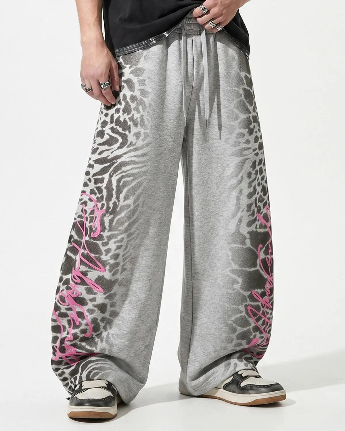 Leopard Graphic Barrel Sweatpants