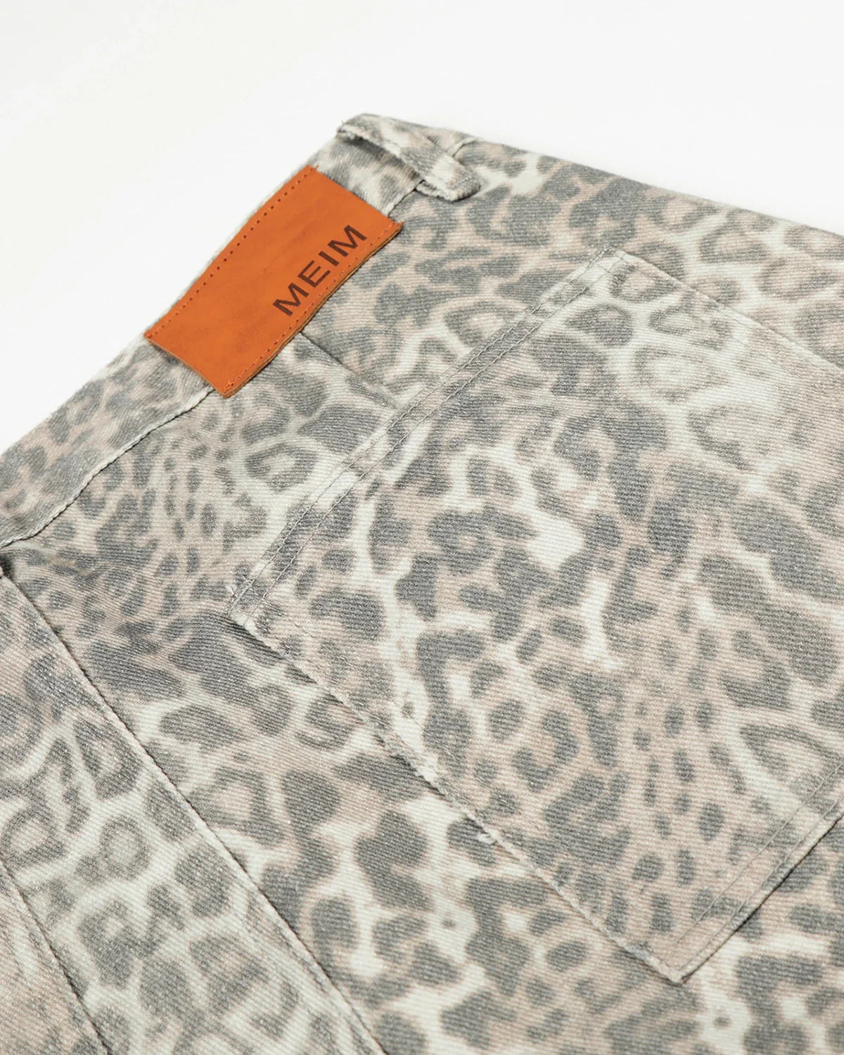Leopard Pattern Cargo Barrel Pants