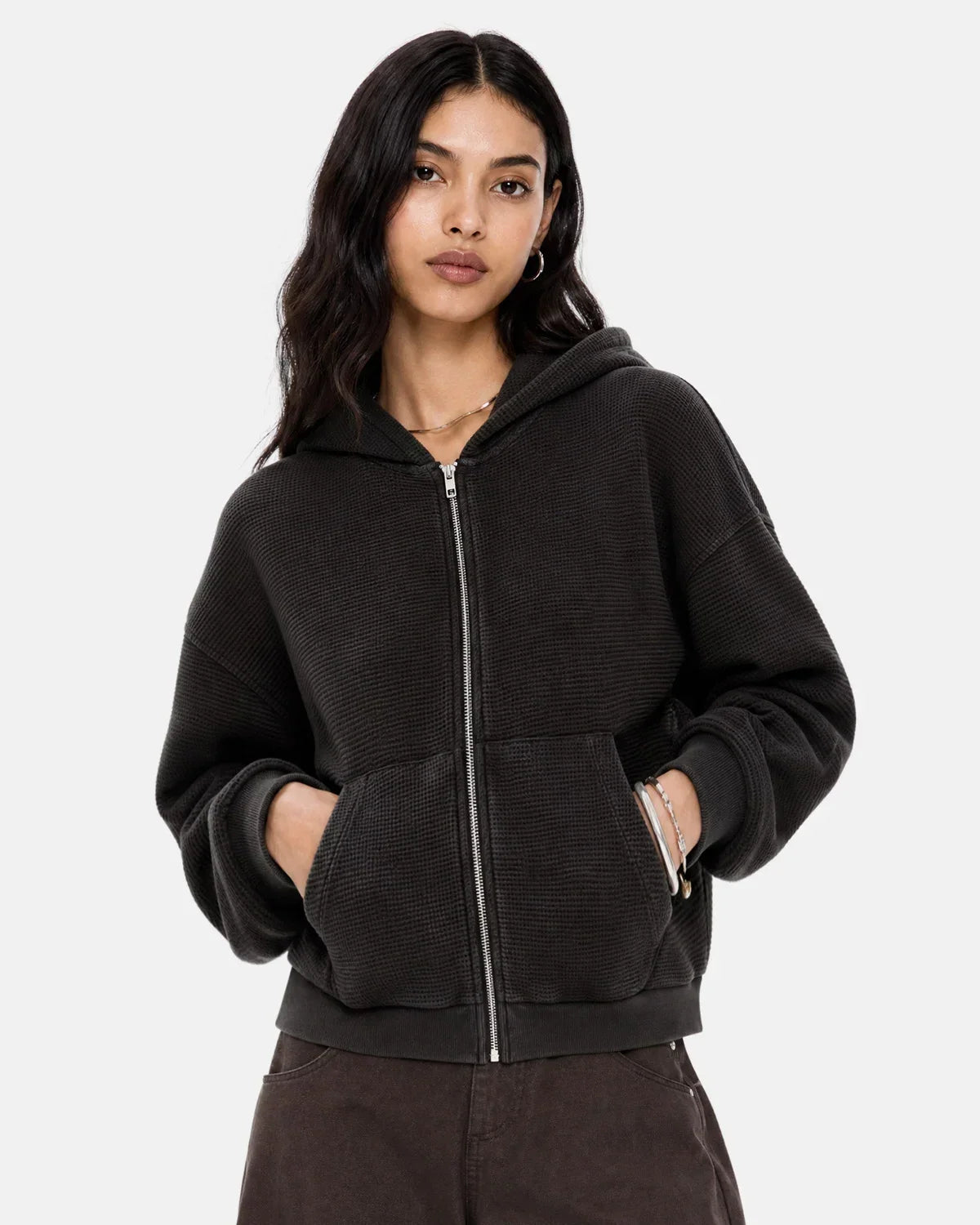 Sweat à capuche zippé gaufré délavé vintage