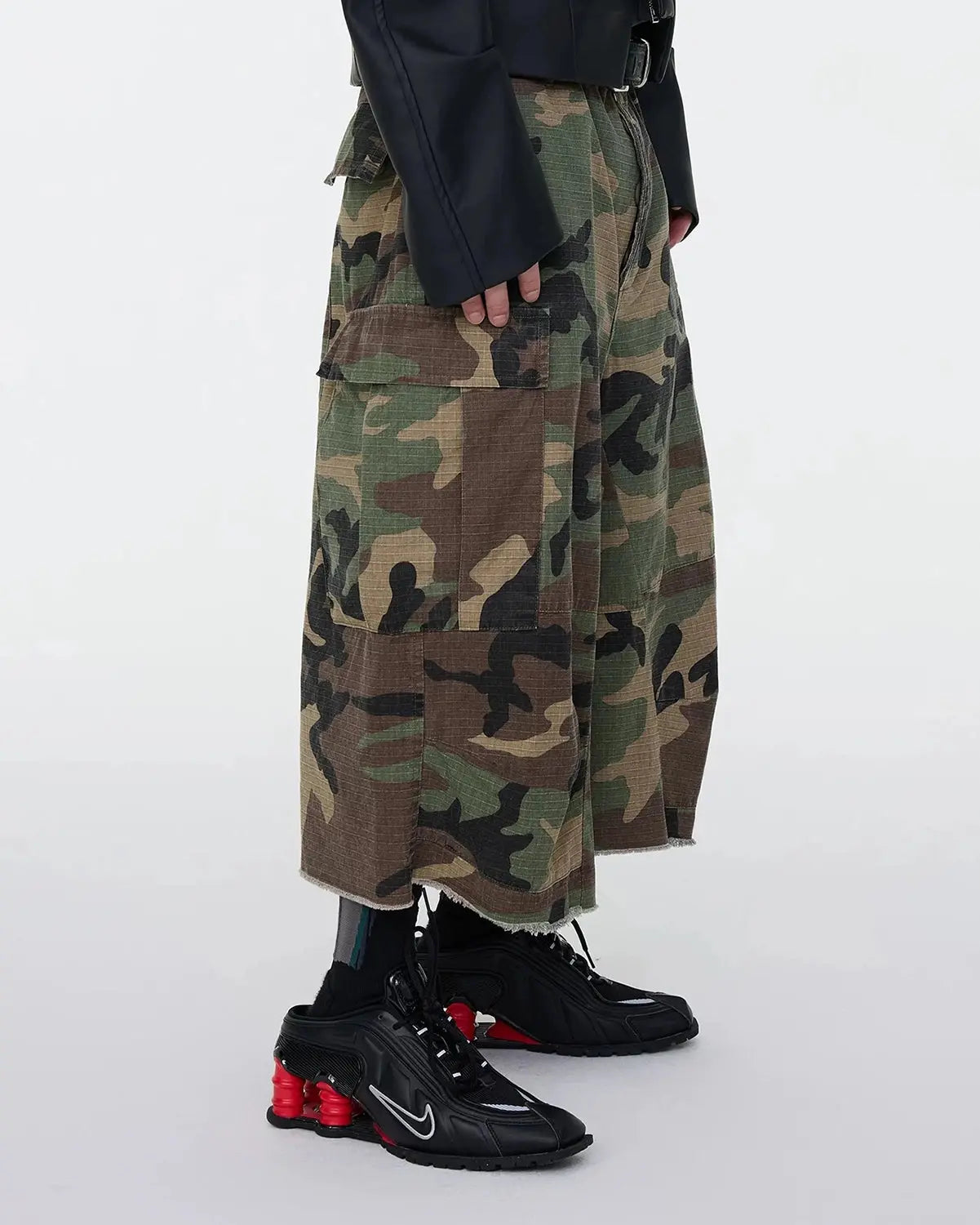 Oversized Camo Cargo Longline Shorts