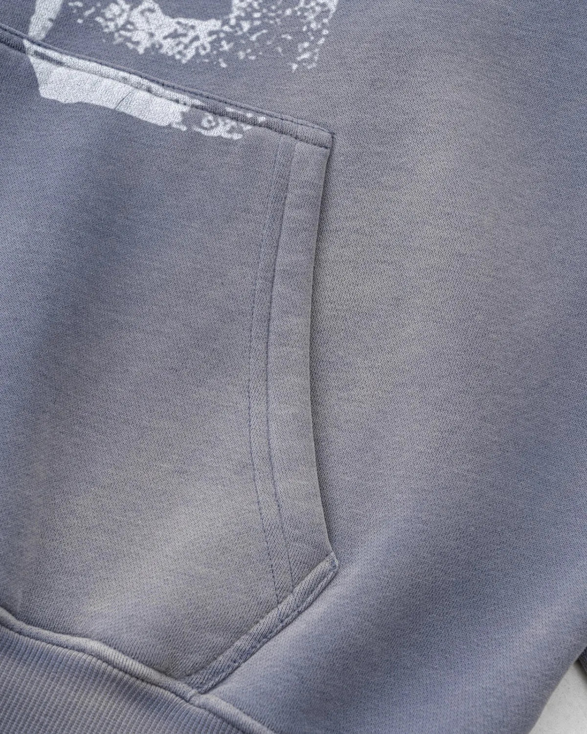 Graffiti Print Washed Fleece hoodie