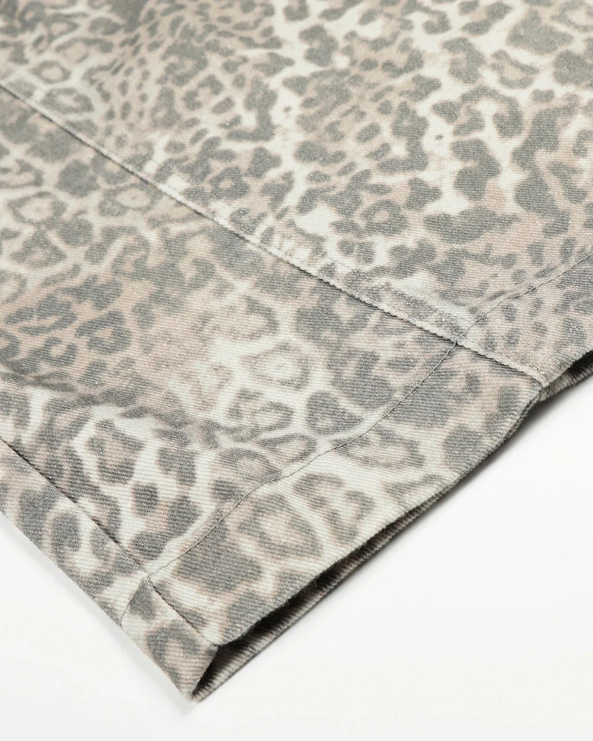 Leopard Pattern Cargo Barrel Pants