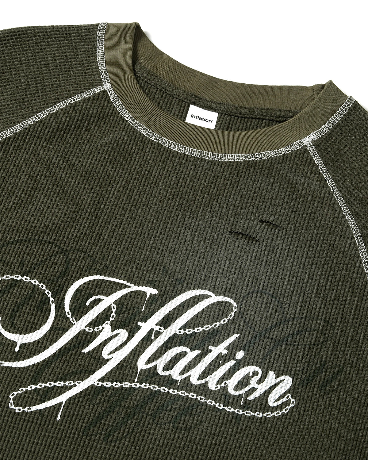 T-shirt en maille gaufrée à imprimé script usé et déchiré