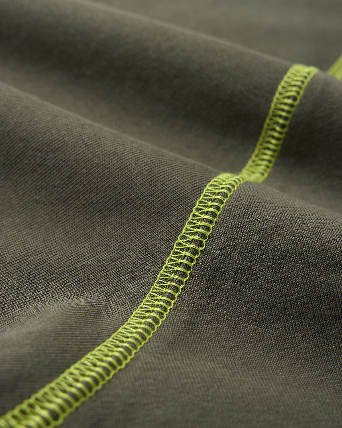 Contrast Color Stiching Stretch T-shirt