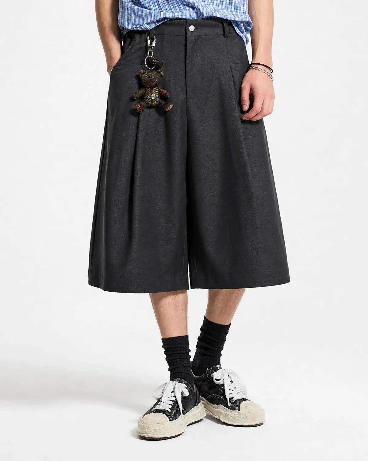 Pleated Wide-Leg Tailored Shorts