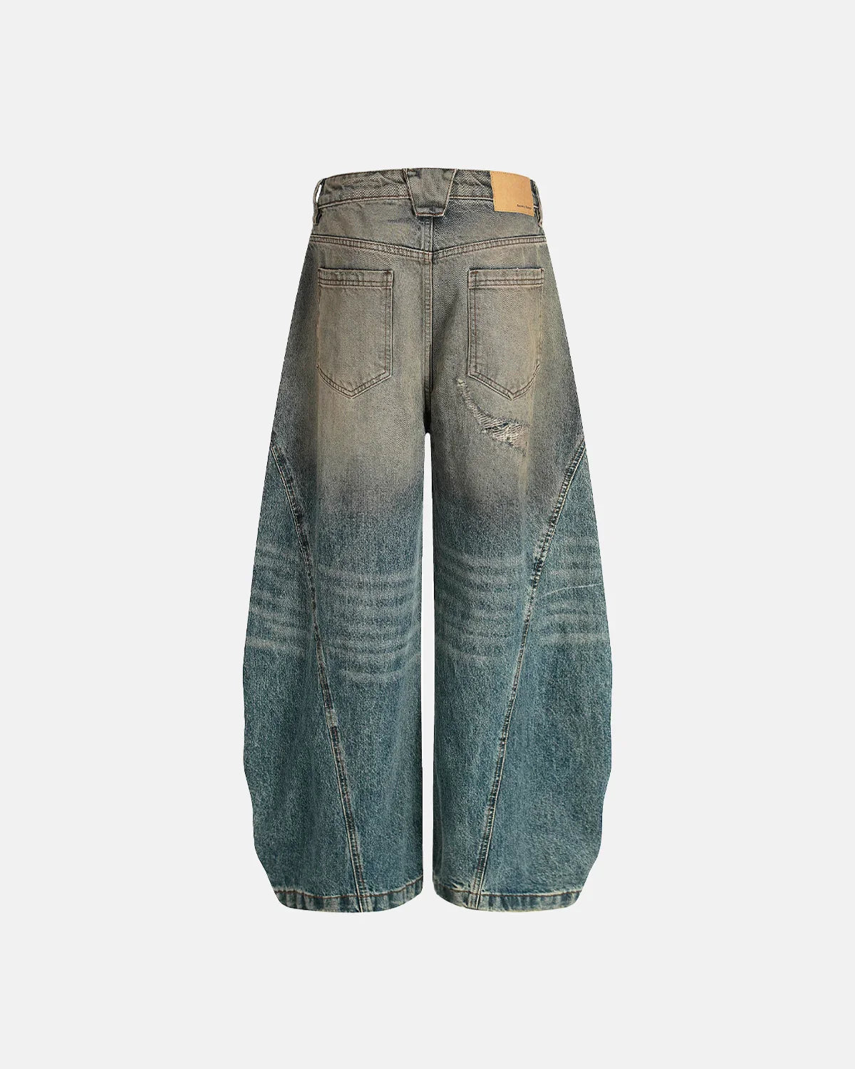 Jeans barrel sucios y rotos