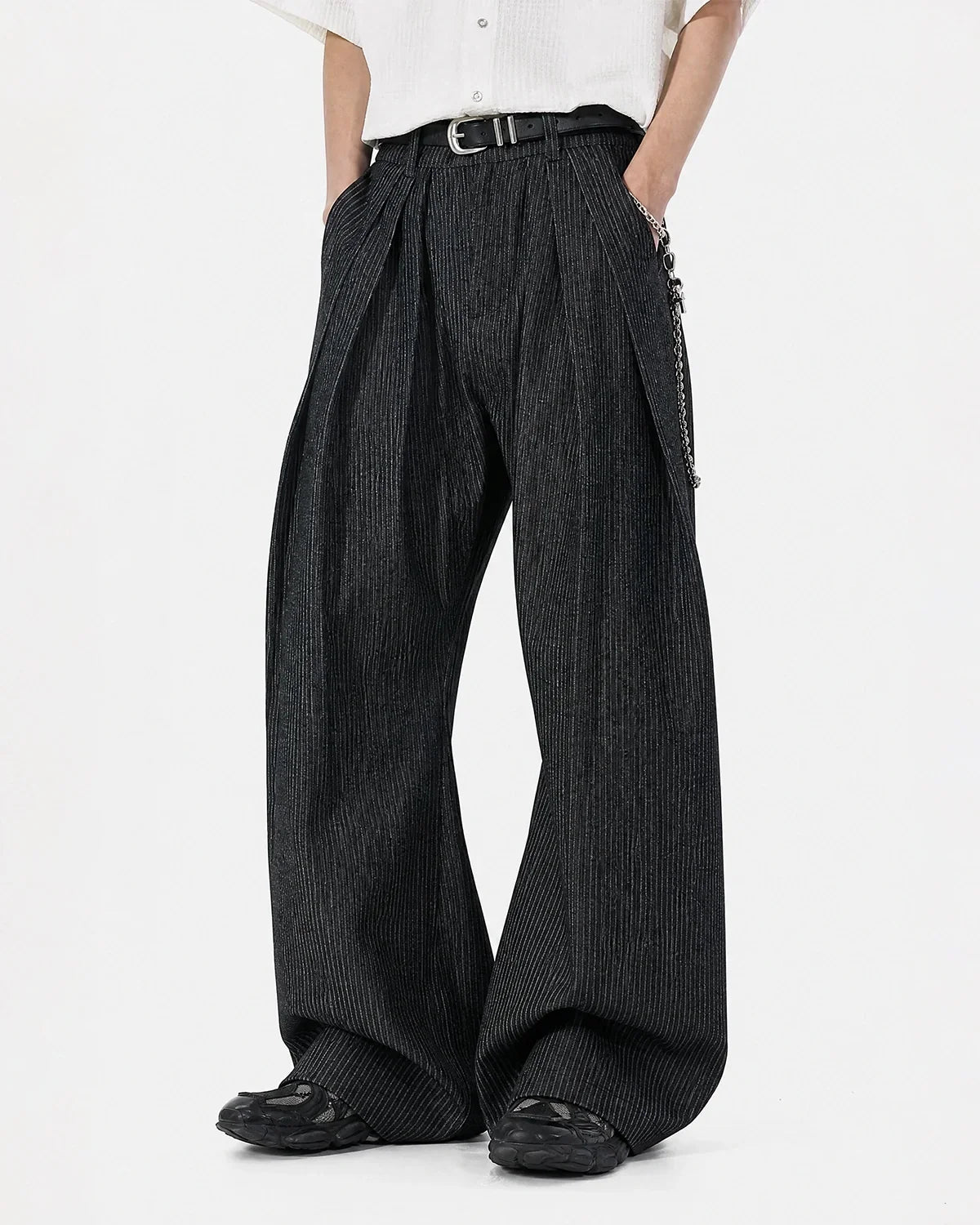 Vintage Pinstripe Pleated Barrel Jeans