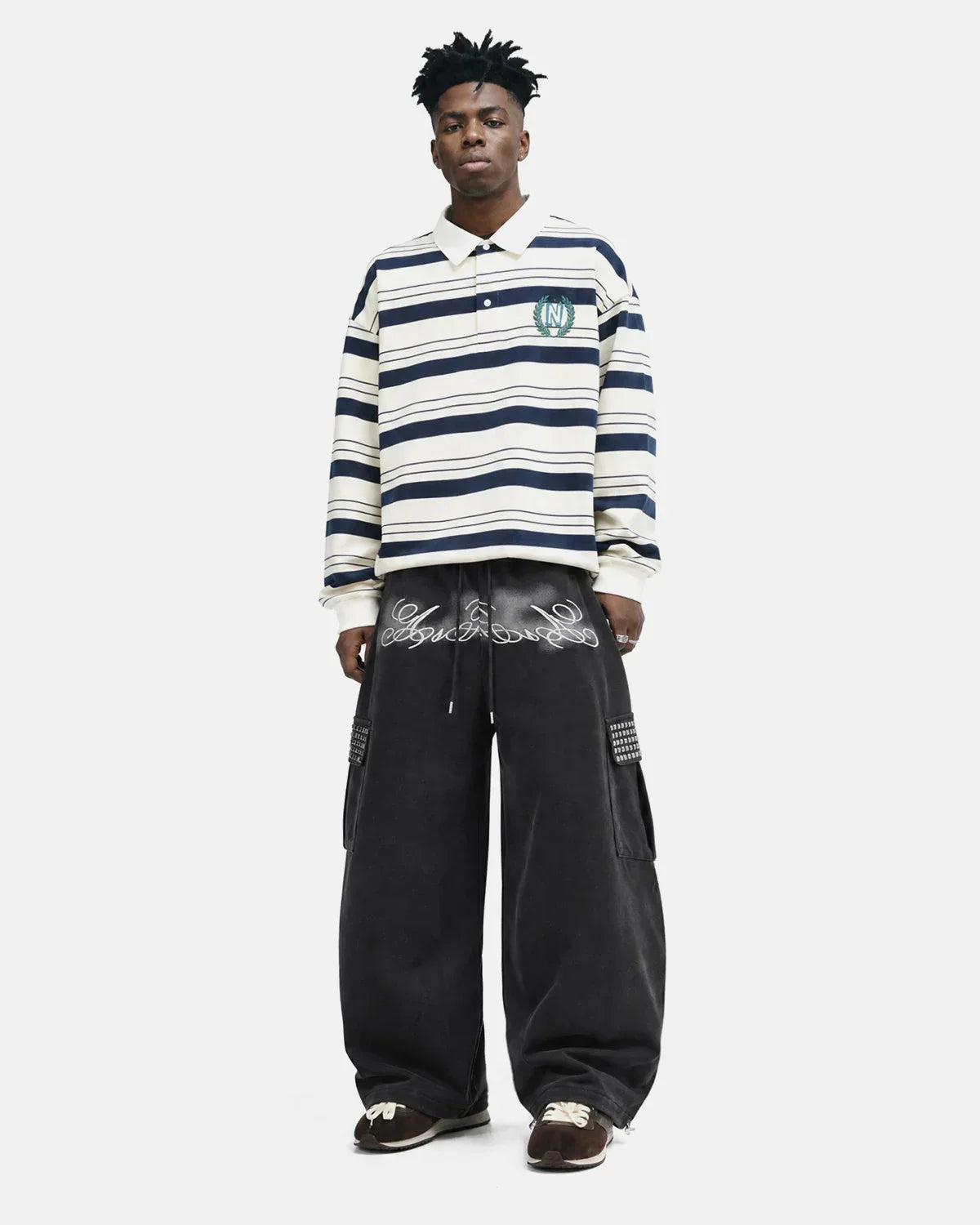 Calça de Moletom Cargo Baggy com Tachas