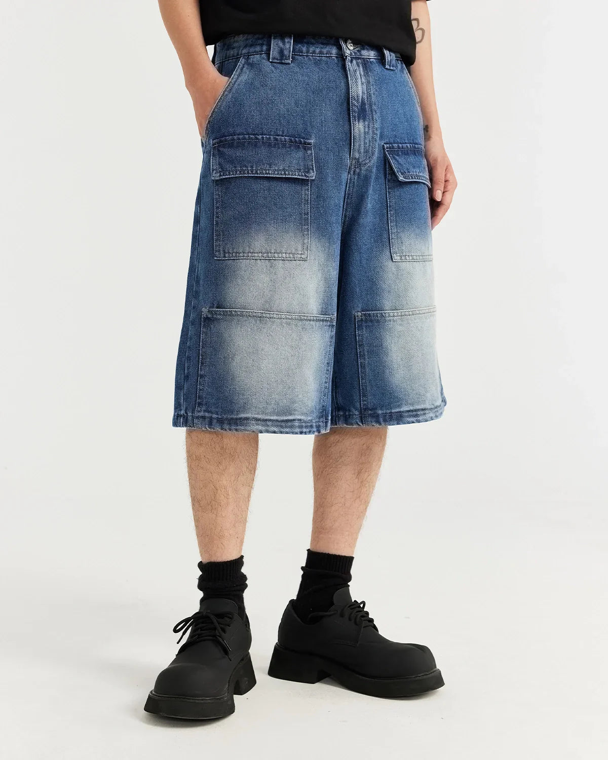 Acid Washed Carpenter Jorts