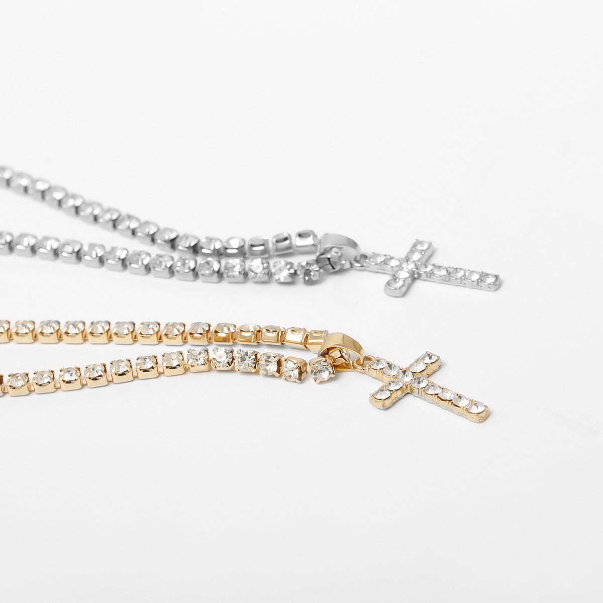 Diamond Cross Collarbone Necklace