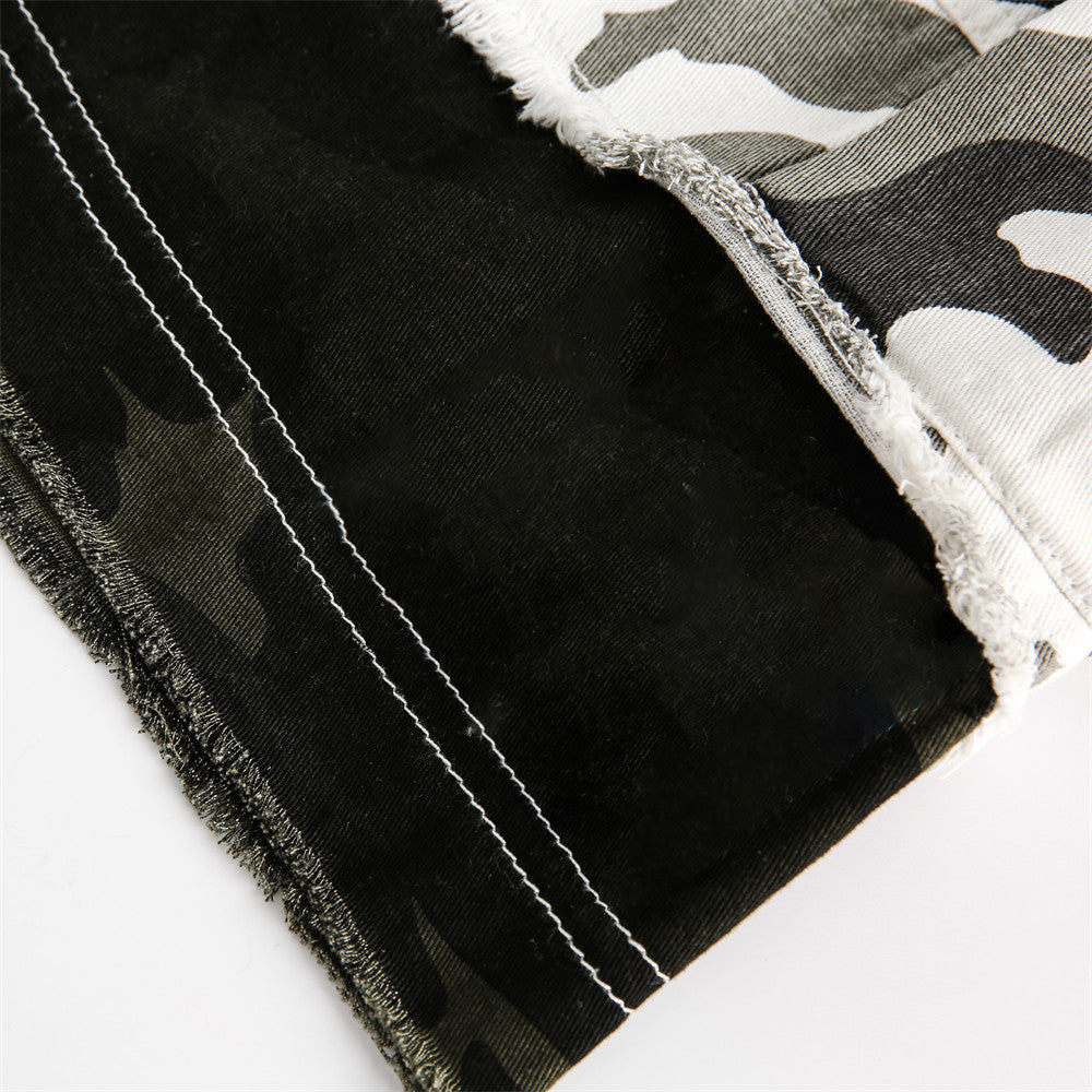 Pantaloncini mimetici effetto usurato