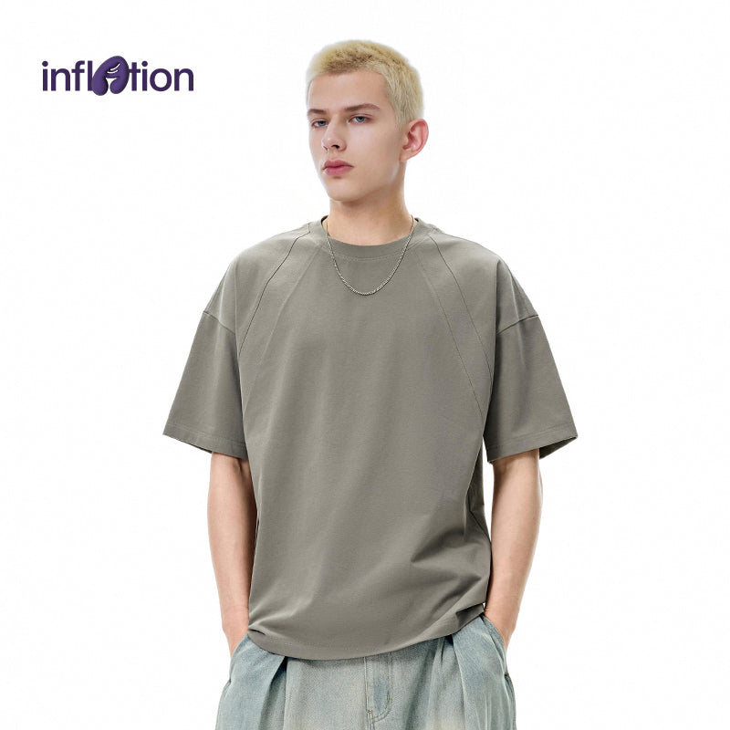 Camisetas amplias deconstruidas