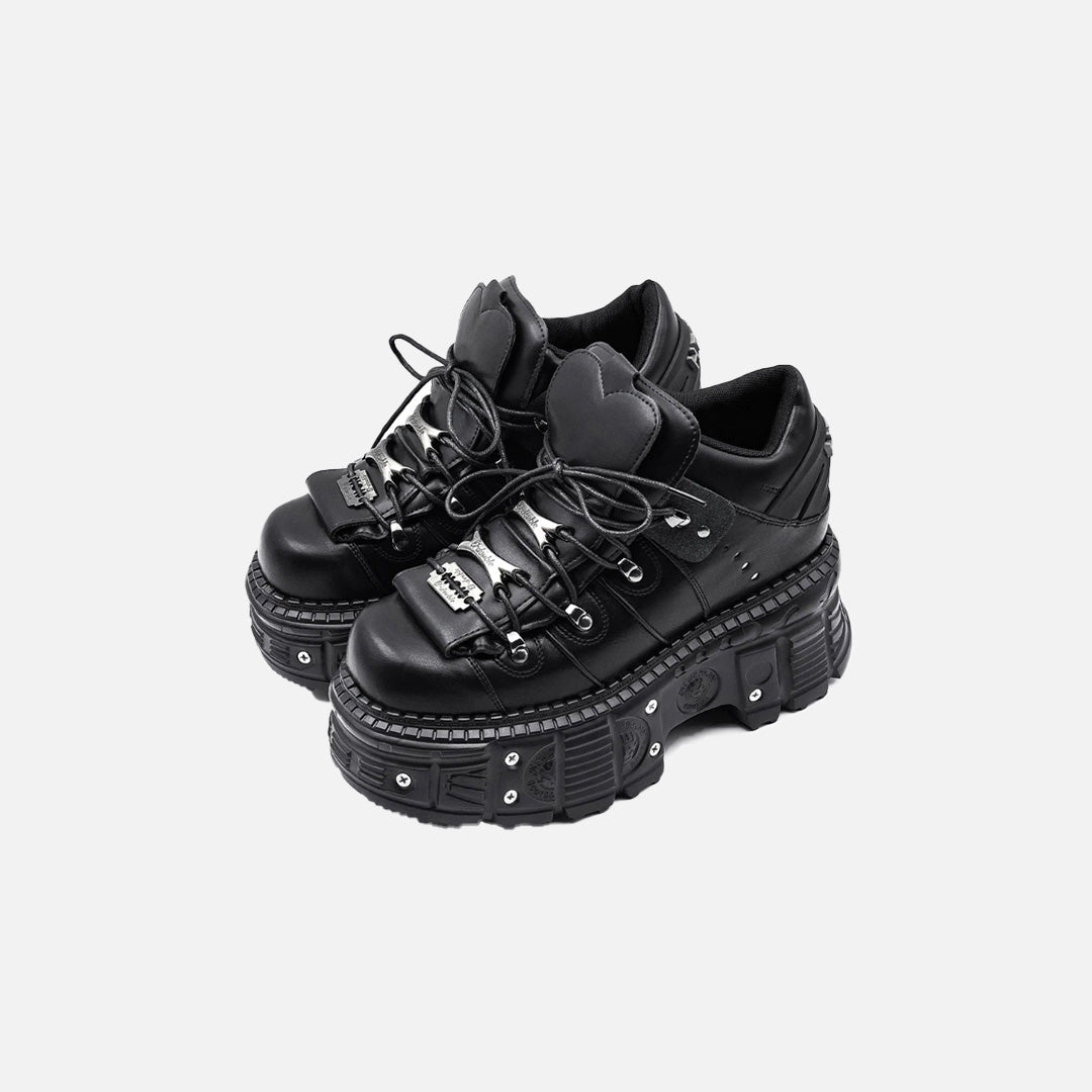 Heart-Tongue Platform Black Y2K Shoes